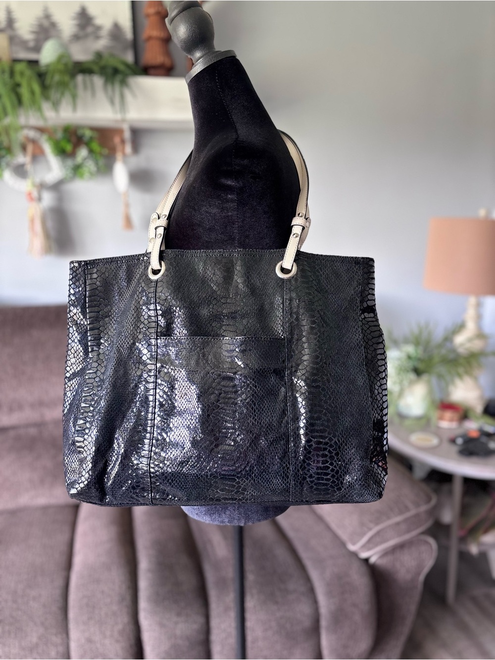 Vintage Wilson’s leather Black Snake-Embossed Tote Bag with Contrast Handles